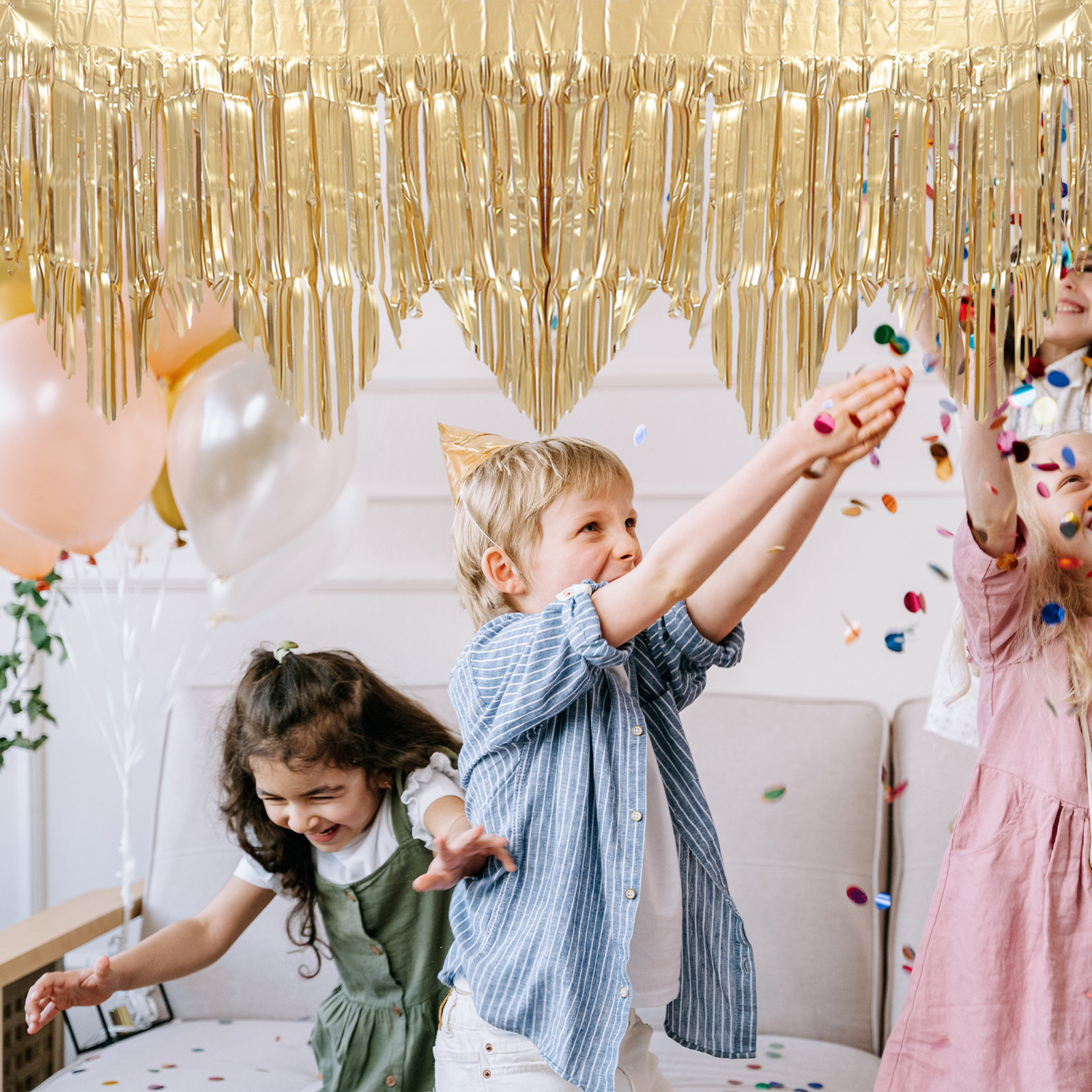 4Pcs Birthday Fringe Garland T – Tinsel Garland Decoration Bewertung und Preis
