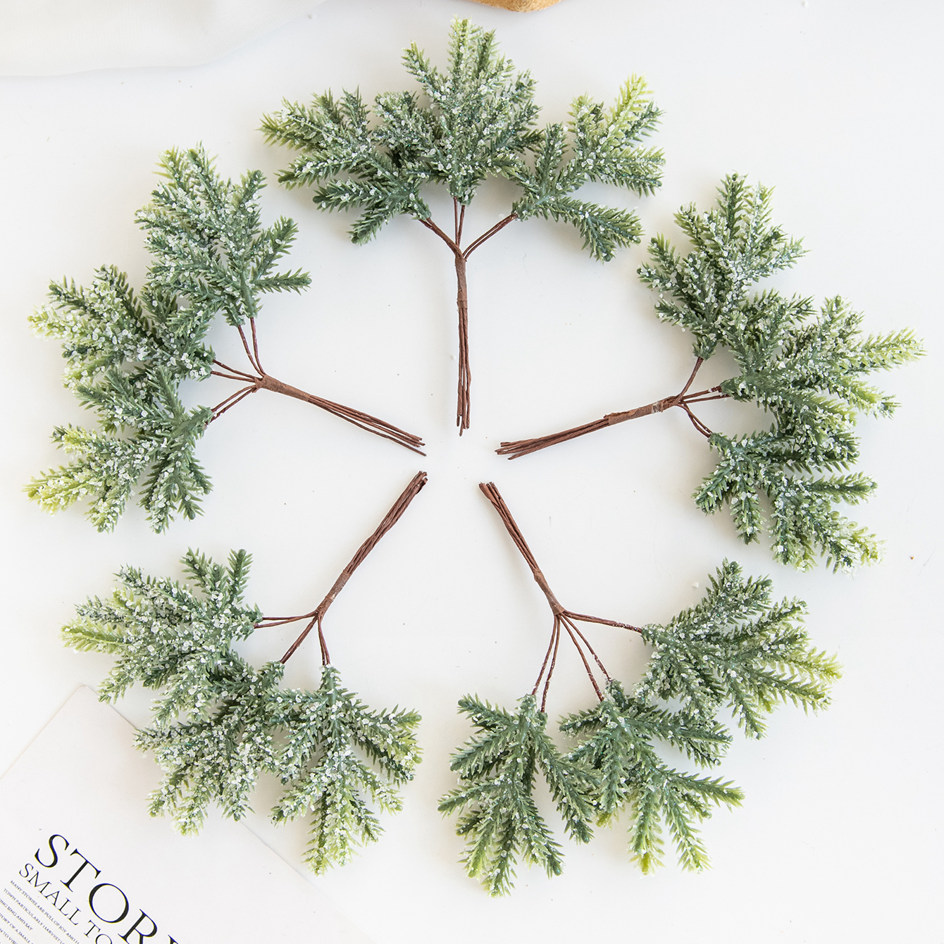 6PCS Artificial Plant Green Le – Christmas Wreath Fake Bewertung und Preis
